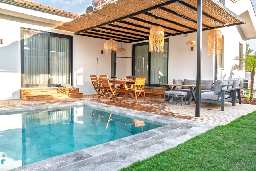 Villa S
