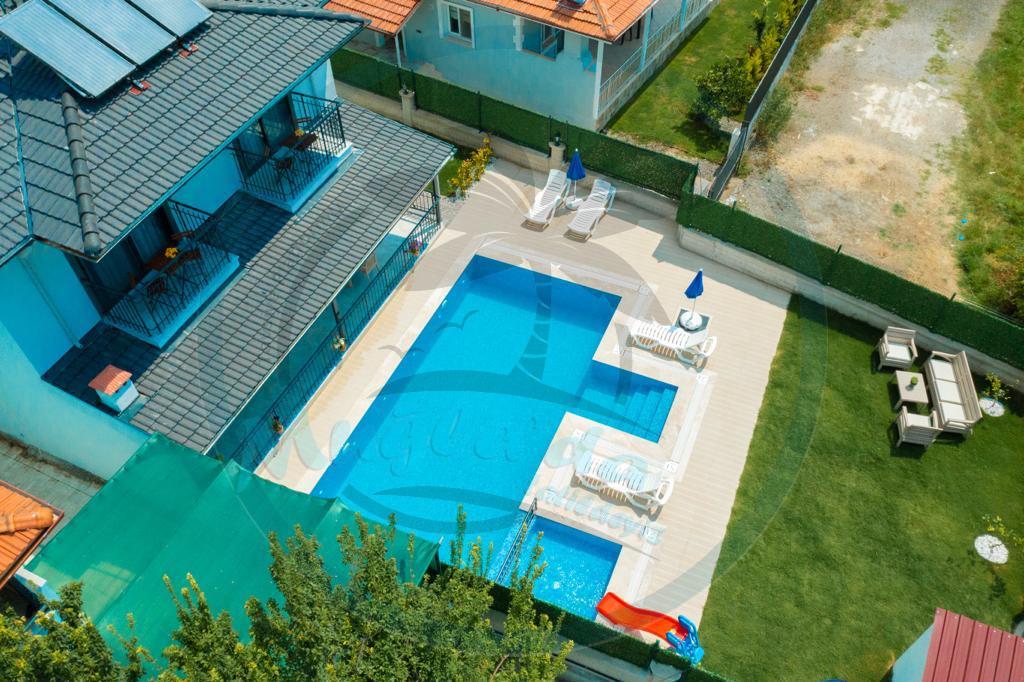 Villa Blue Paradise